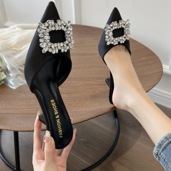 BRANDED MULES WITH HEEL IN STOCK - Picture 3 of 6